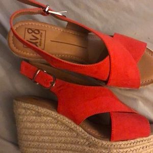 Dolce Vita orange wedges